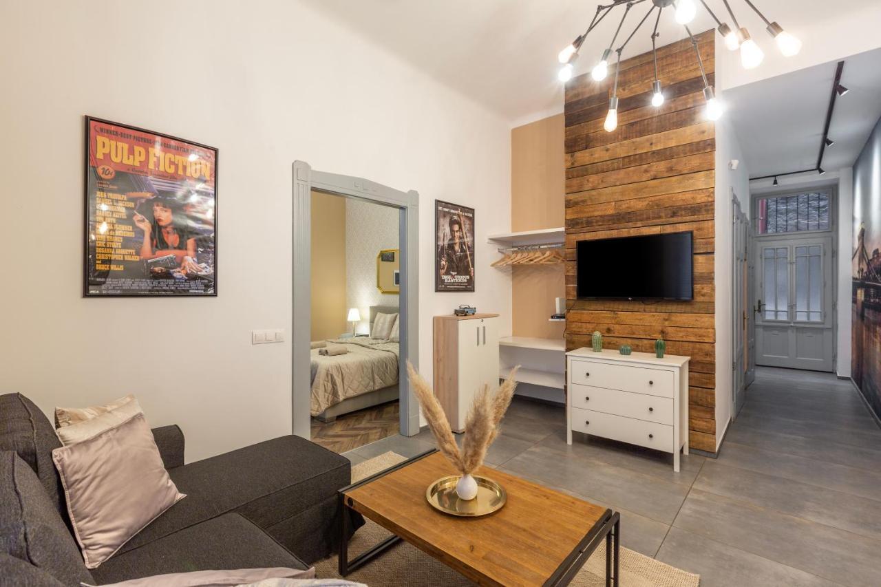 Central Quentin Home With Sauna Next To The New York Cafe ブダペスト エクステリア 写真